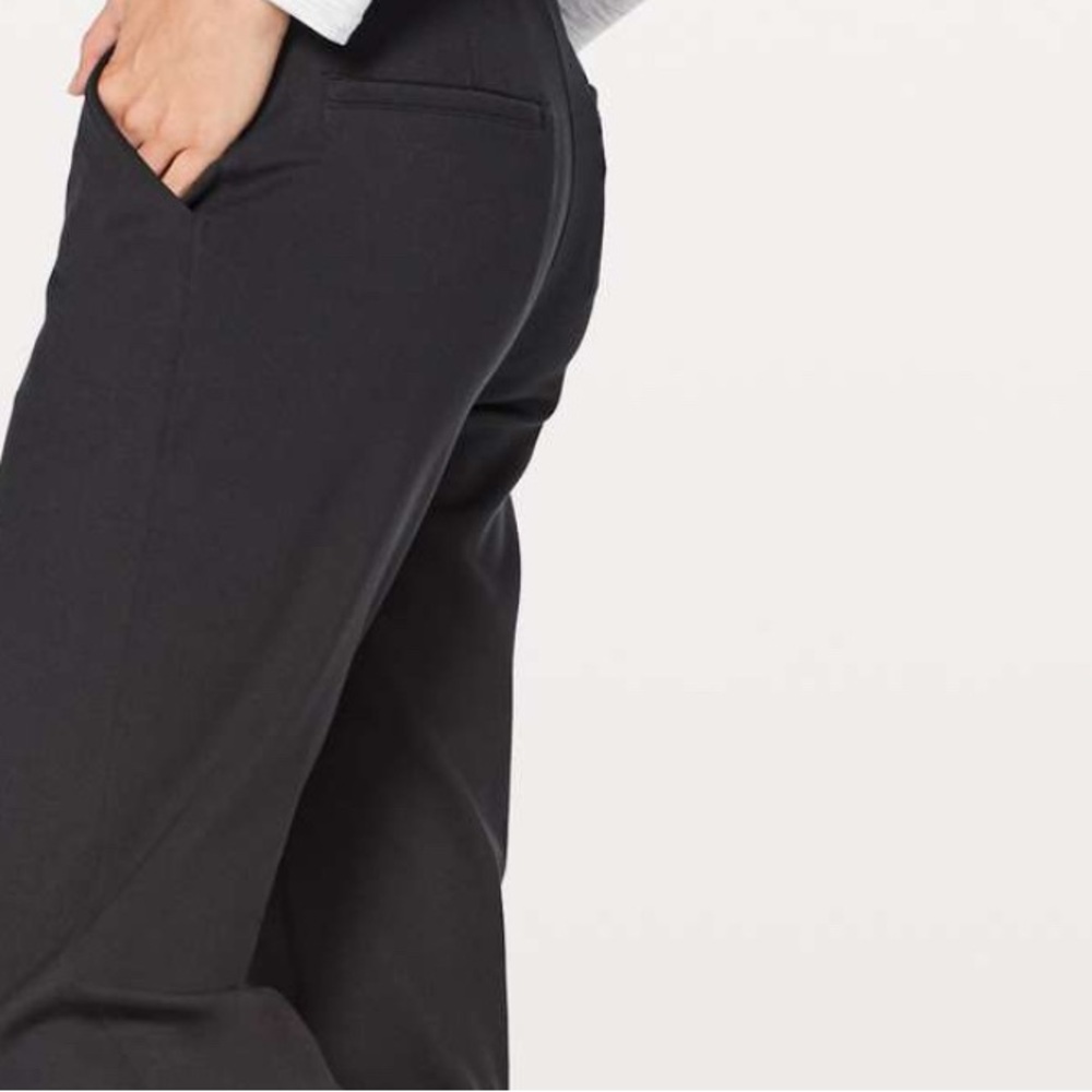 Lululemon Athletica Black Cargo Pants with Relaxed Fit